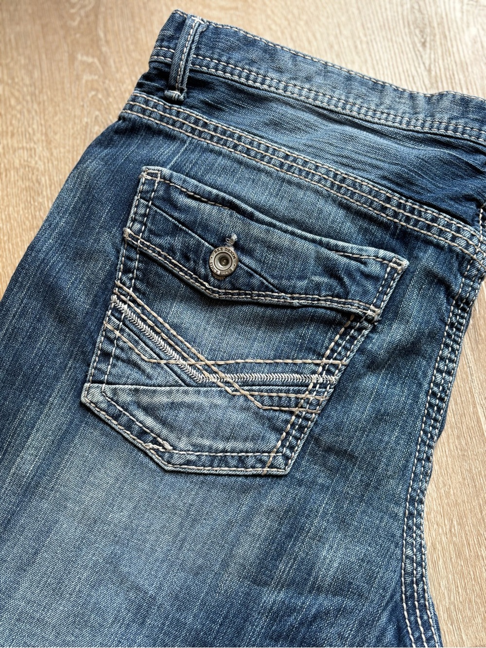 BKE Tyler Mens Straight Leg Jeans 38XL Medium Wash Blue Contrast Stitch Denim